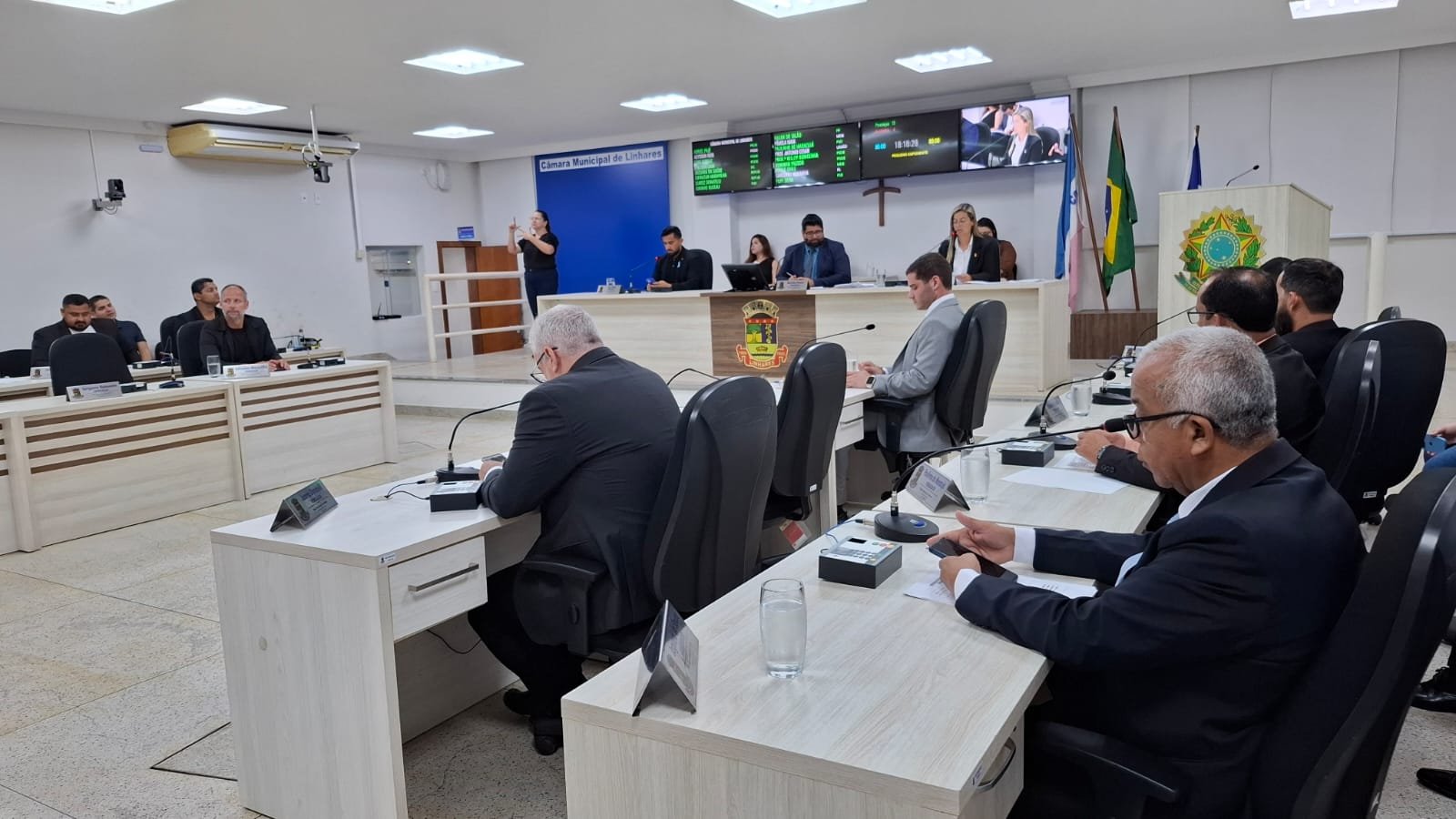 NOTÍCIA: Projeto de Emenda à Lei Orgânica é lido em Sessão Ordinária